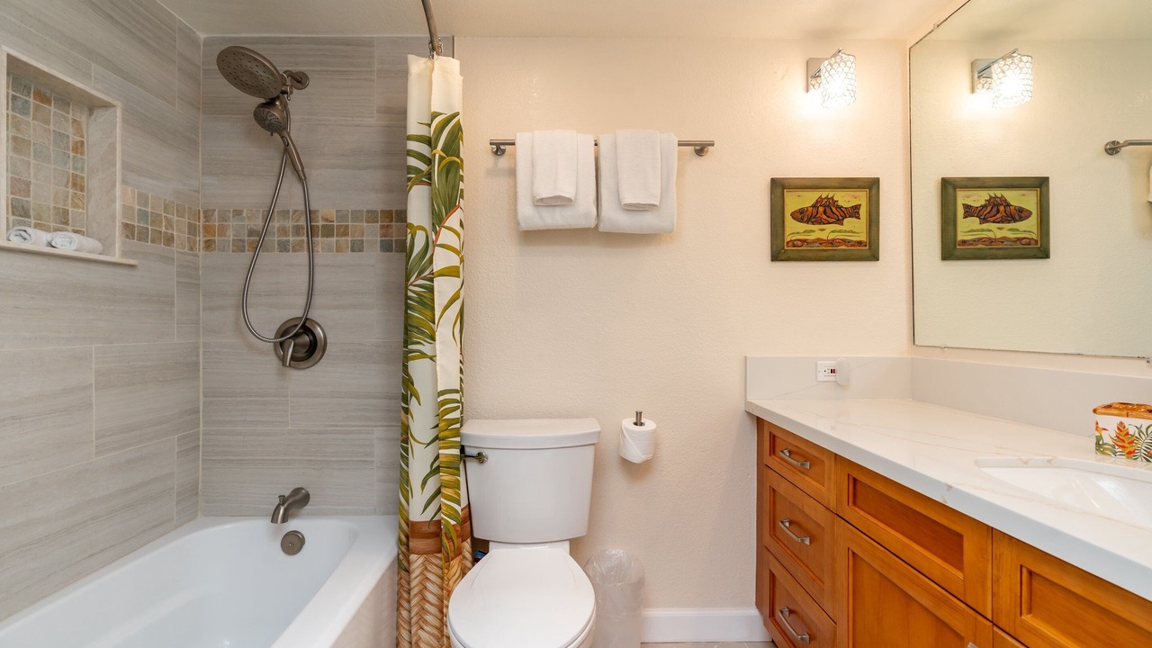Photo of Bathroom in Mokuleia