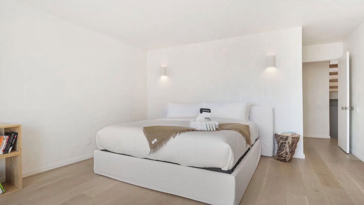 Photo of Bedroom in Central Malibu