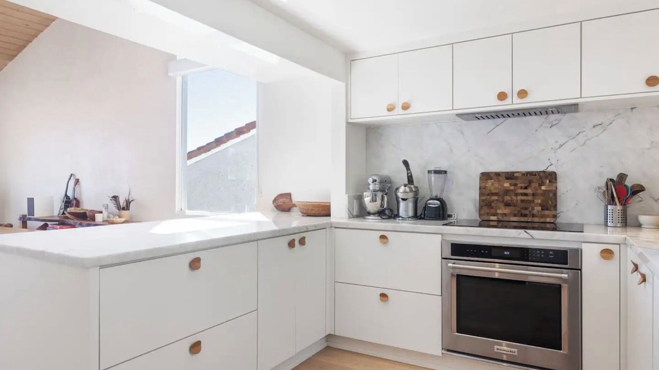 Photo of Kitchen in Central Malibu