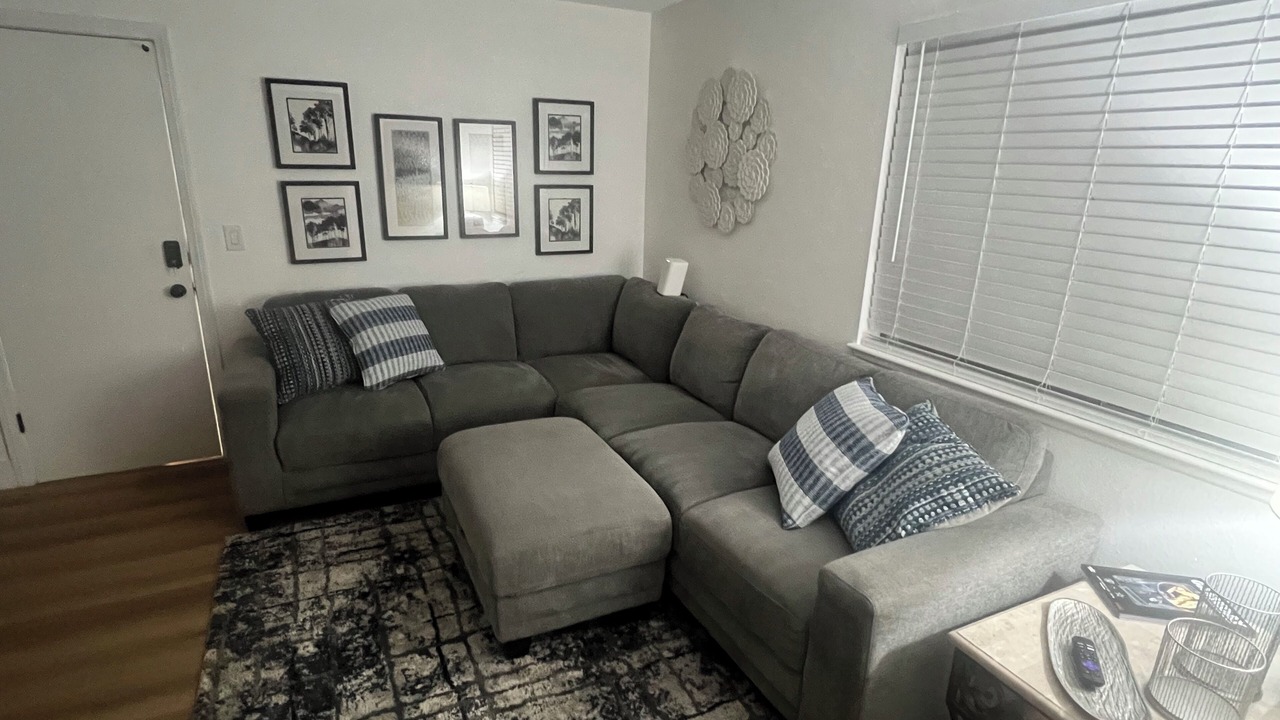 Photo of Livingroom in Sunrise Manor