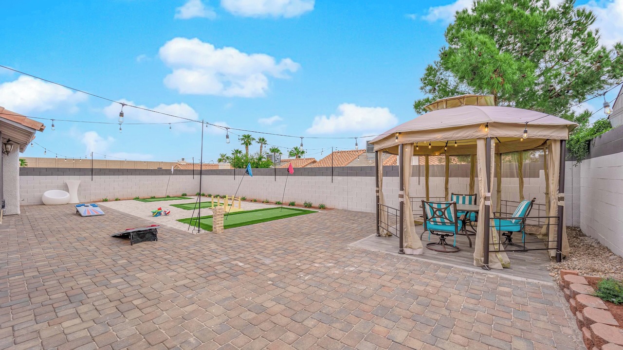 Photo of Outdoor in Mission Hills