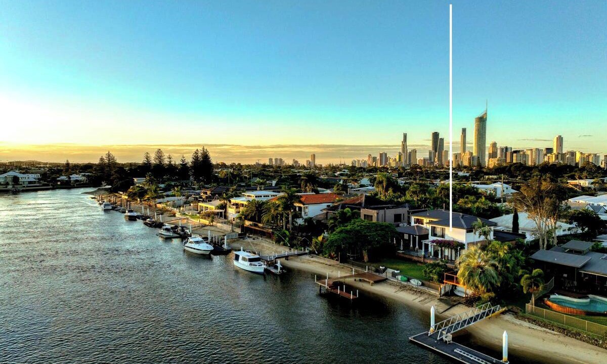 Photo of Others in Broadbeach Waters