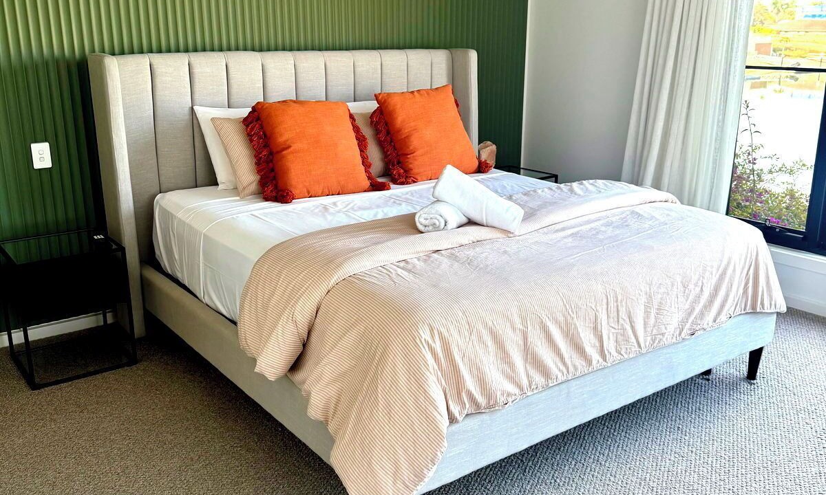 Photo of Bedroom in Broadbeach Waters