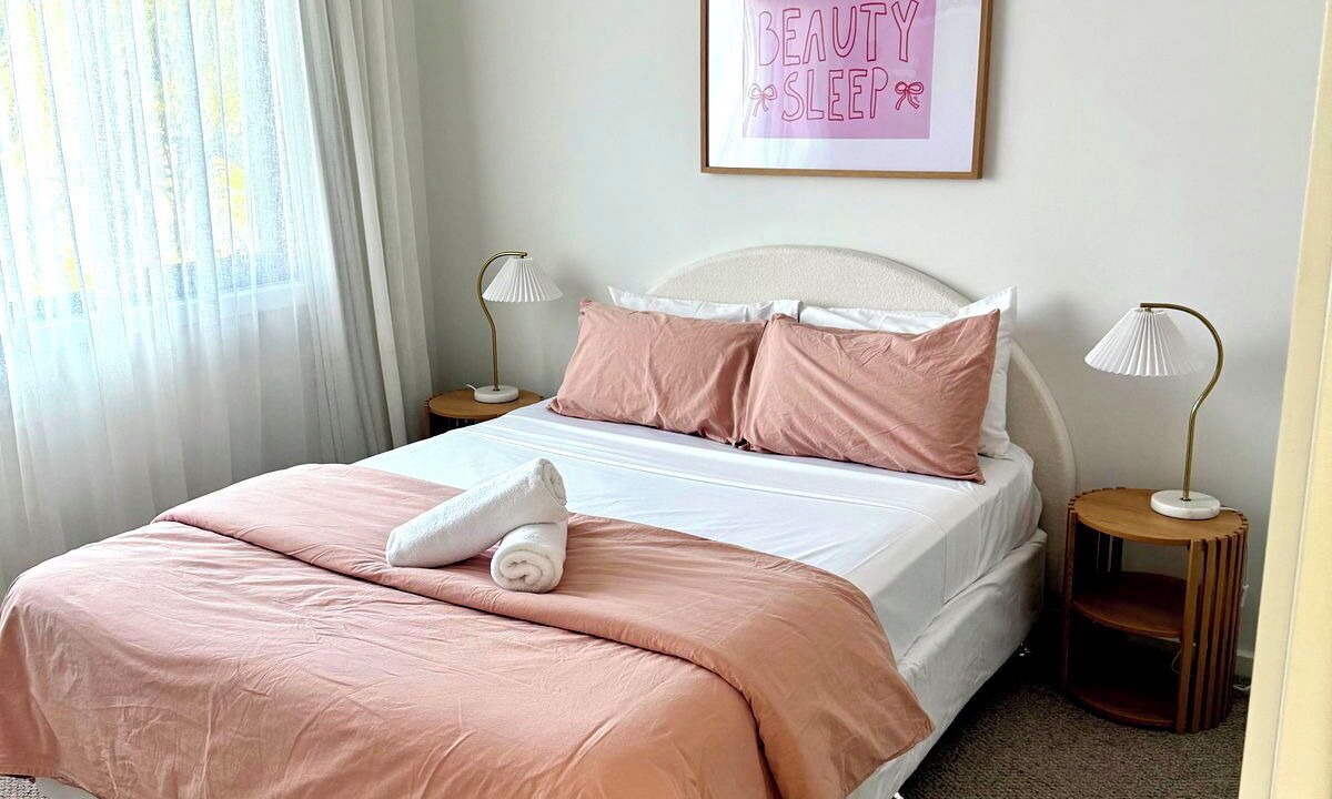 Photo of Bedroom in Broadbeach Waters