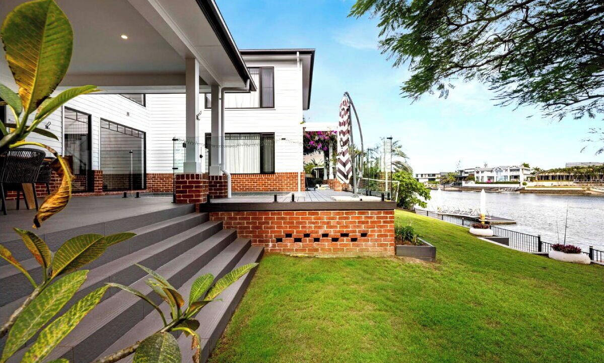 Photo of Patio Balcony in Broadbeach Waters