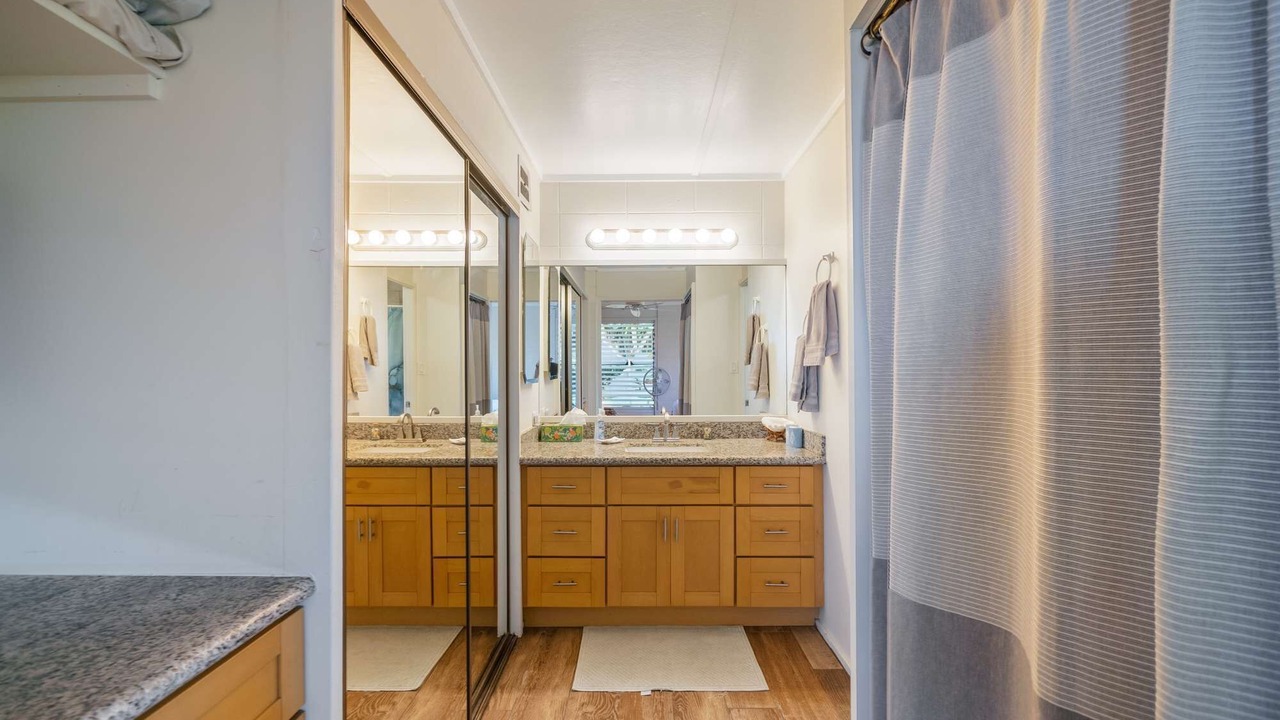 Photo of Bathroom in Waialua