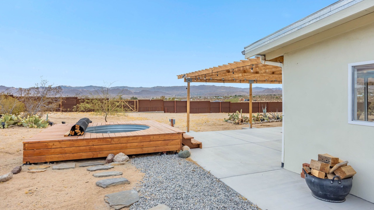 Photo of Patio Balcony in Joshua Tree