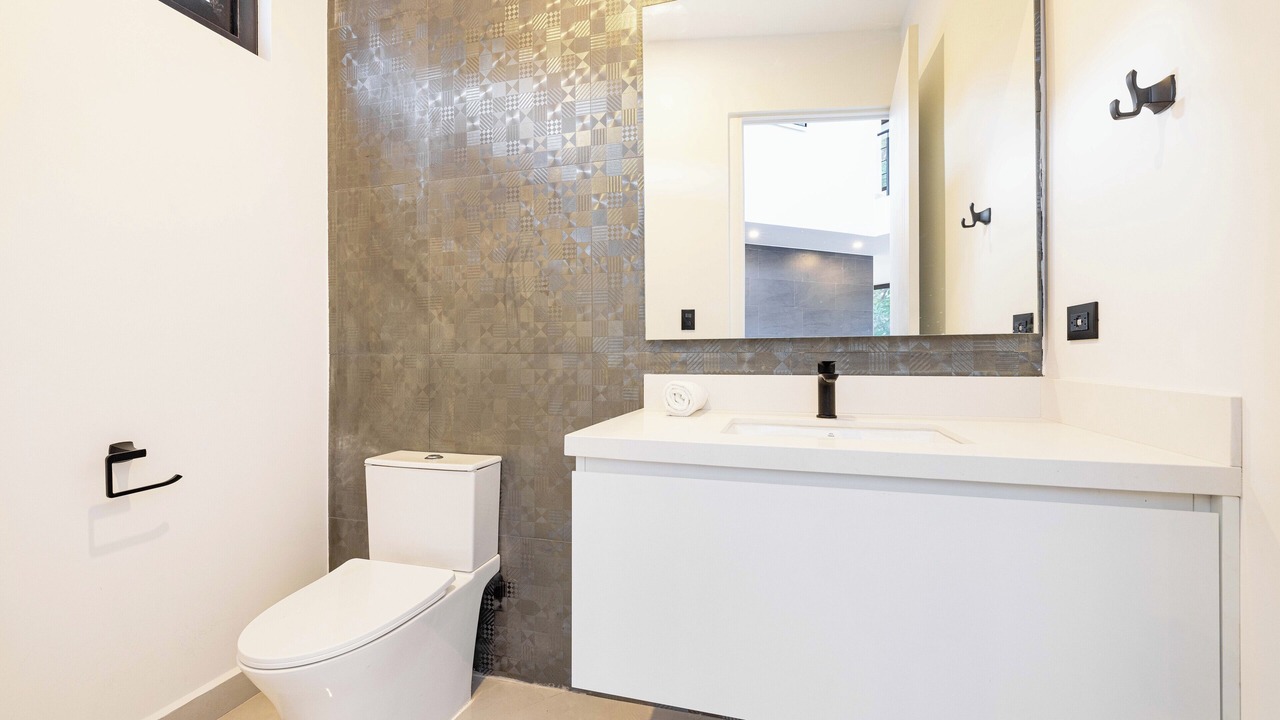Photo of Bathroom in Tamarindo