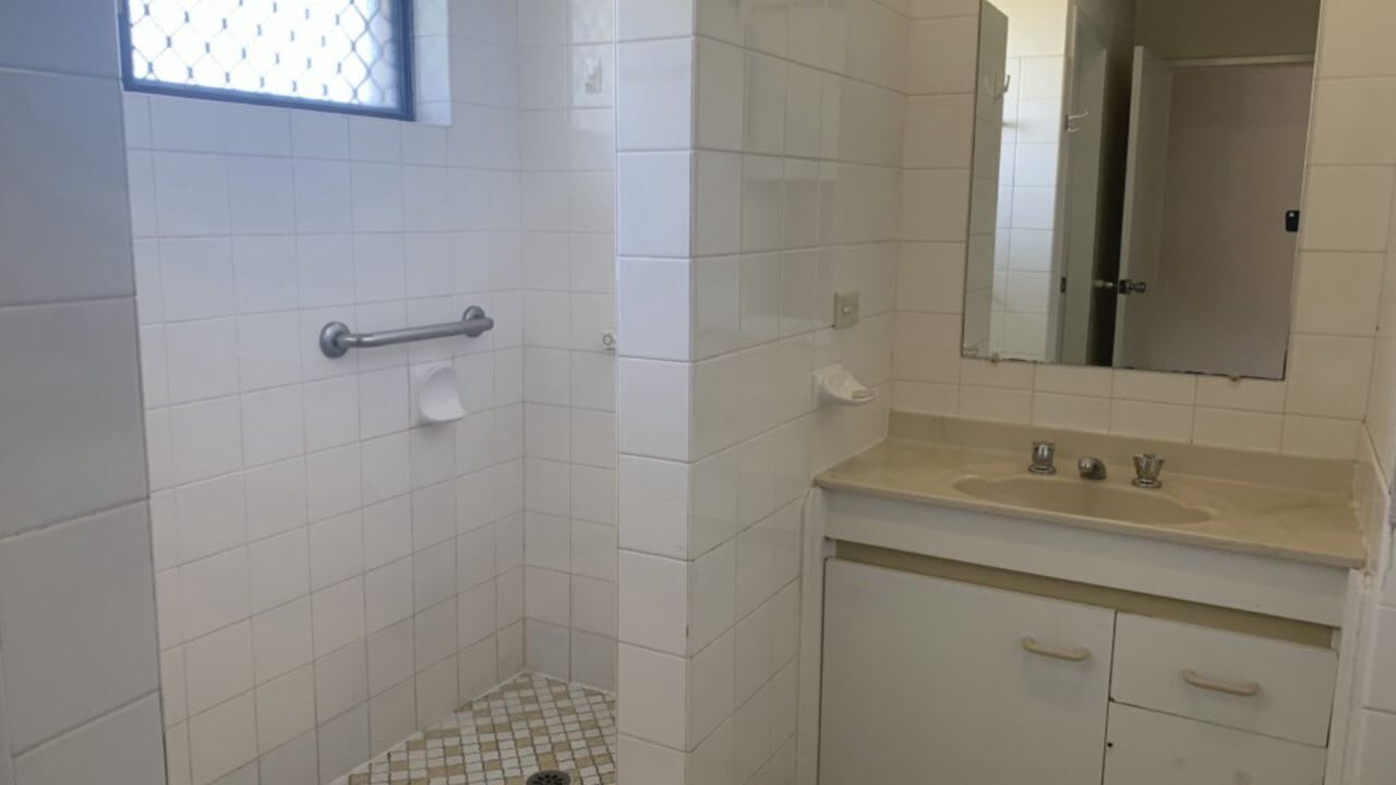 Photo of Bathroom in Golden Beach