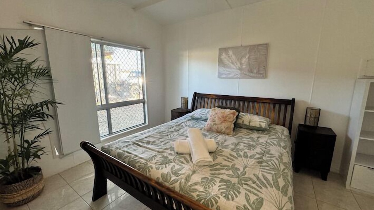 Photo of Bedroom in Golden Beach