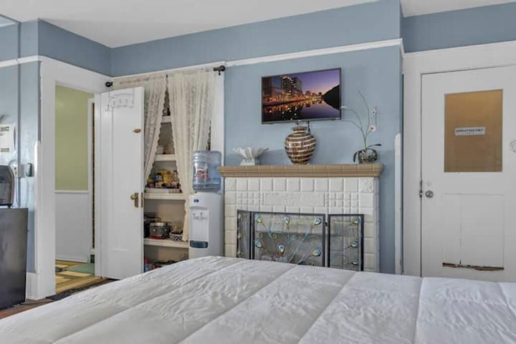 Photo of Bedroom in Golden Hill