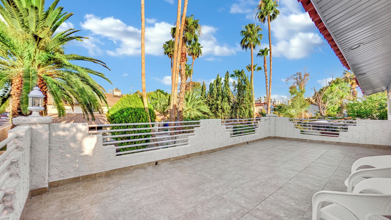 Photo of Patio Balcony in Rancho Oakey