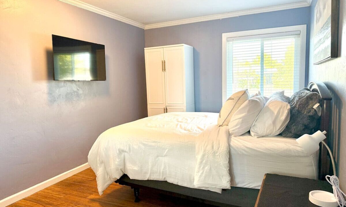 Photo of Bedroom in Rolando Park
