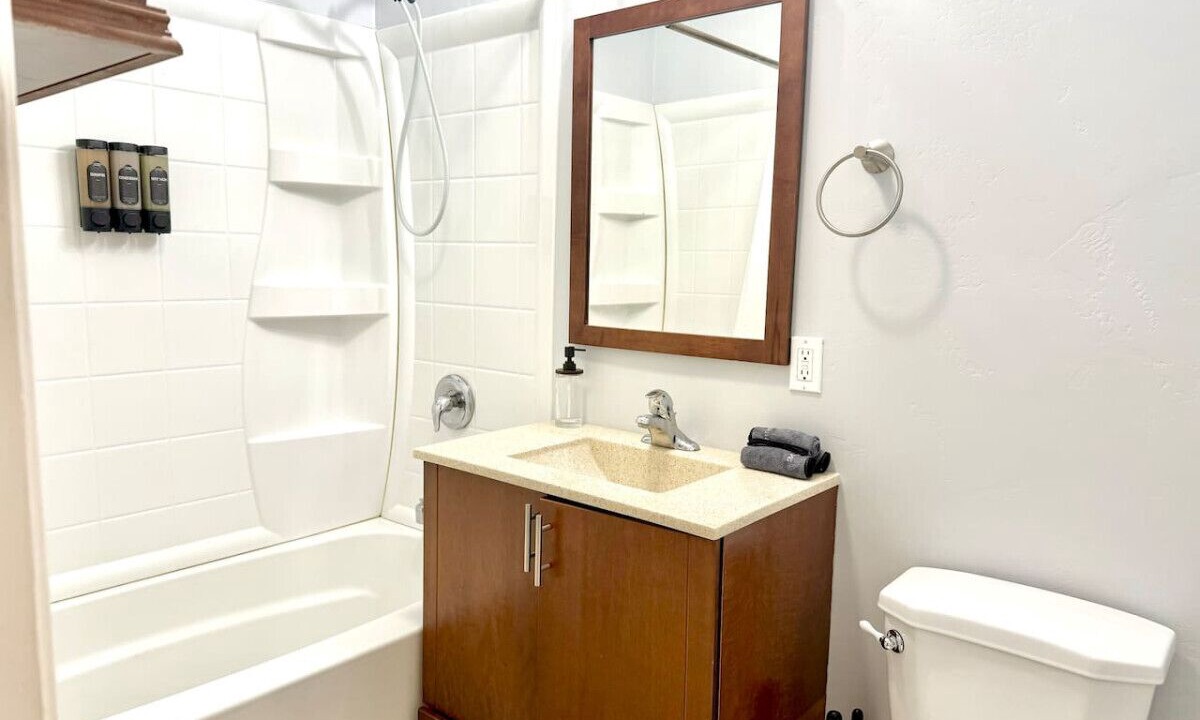 Photo of Bathroom in Rolando Park