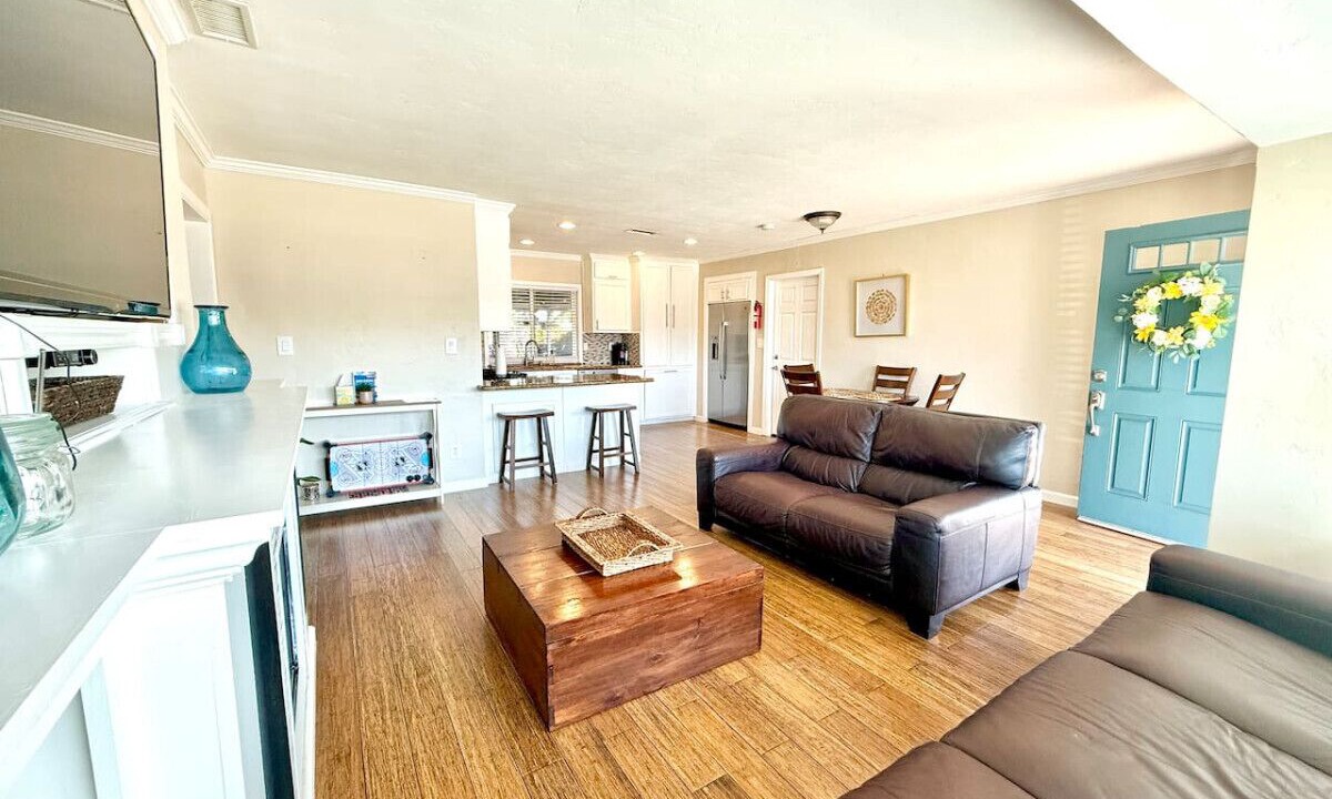 Photo of Livingroom in Rolando Park