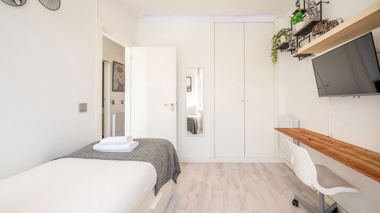 Photo of Bedroom in Parque das Nacoes
