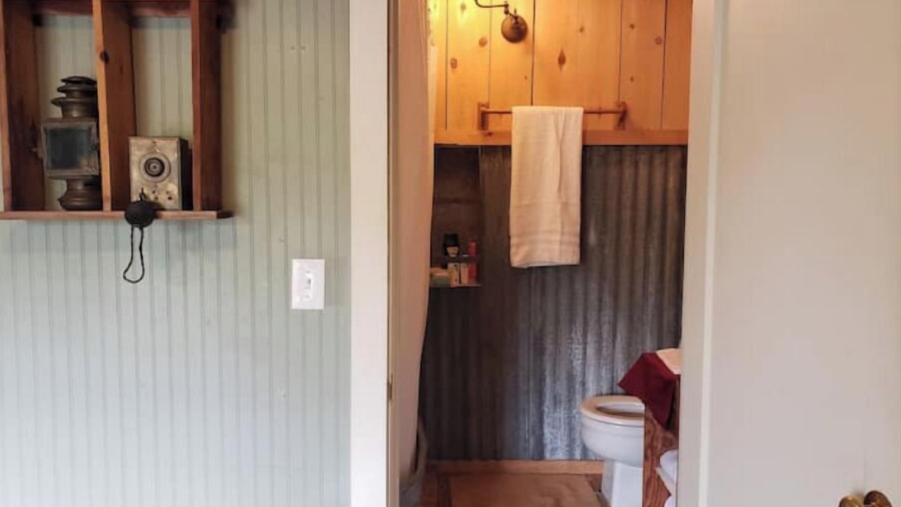 Photo of Bathroom in Springville