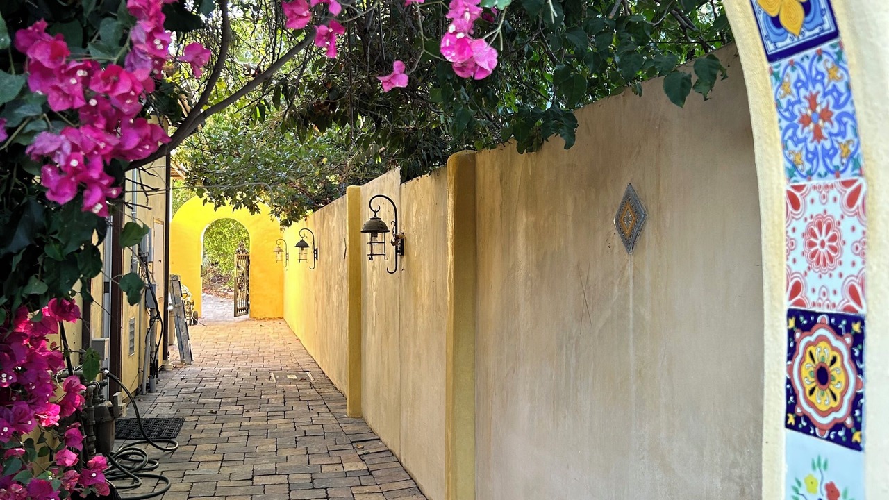 Photo of Outdoor in Emerald Hills