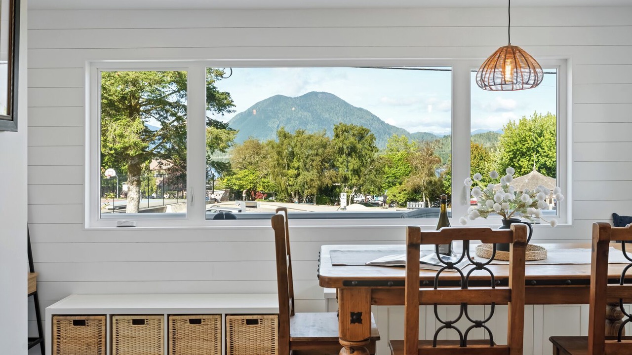 Photo of Others in Tofino