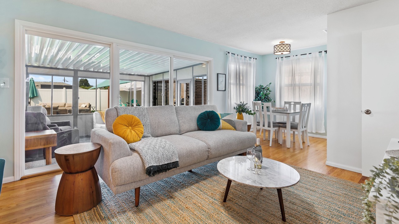 Photo of Livingroom in Allied Gardens