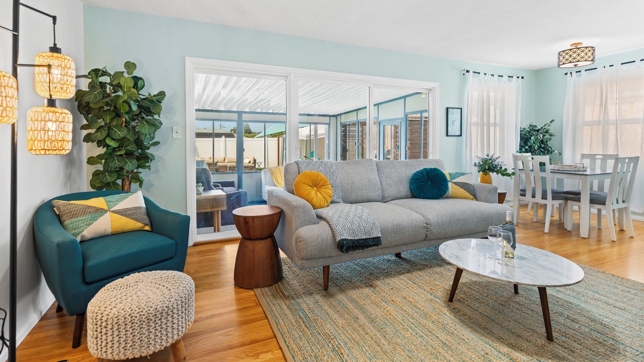 Photo of Livingroom in Allied Gardens