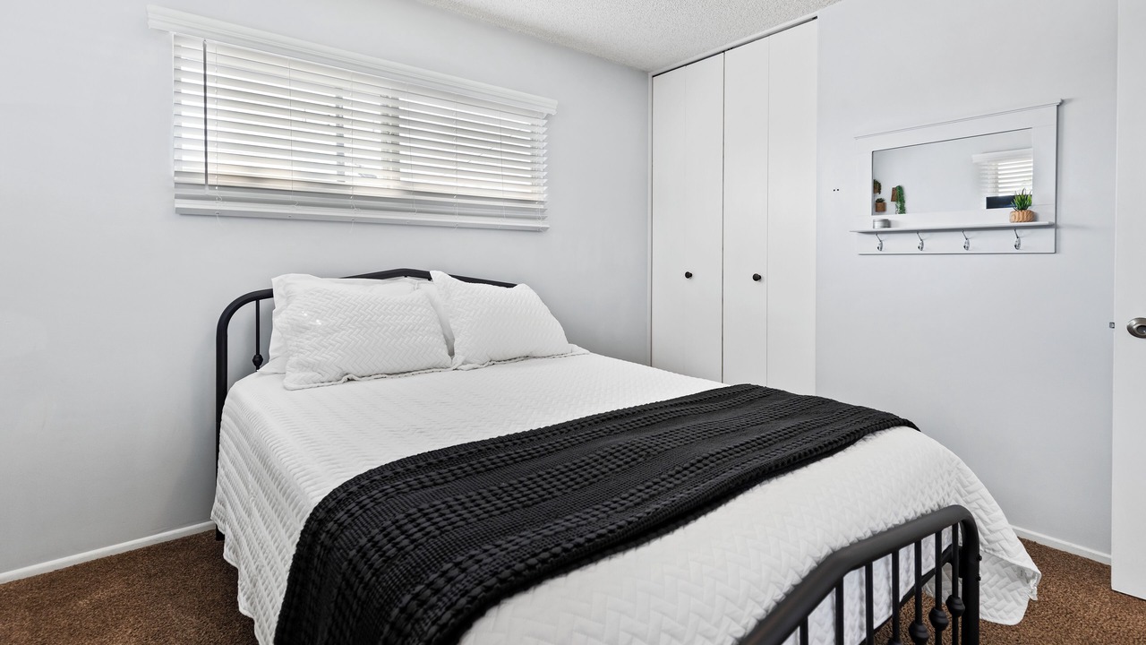 Photo of Bedroom in Allied Gardens