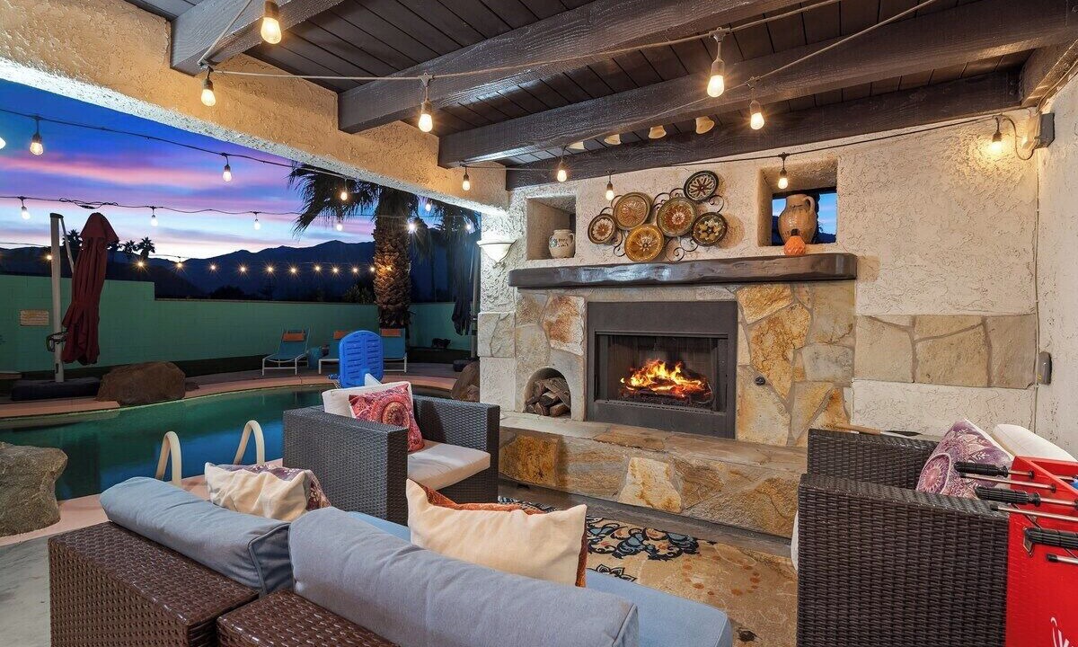 Photo of Patio Balcony in Racquet Club South