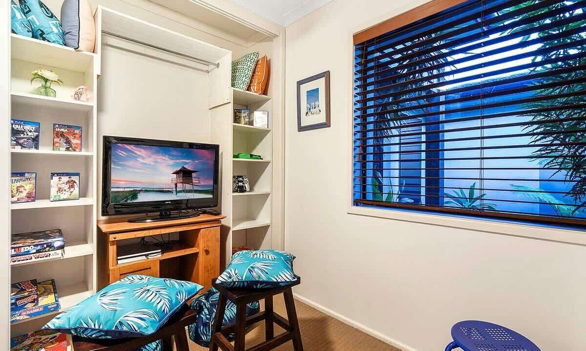 Photo of Livingroom in Broadbeach Waters