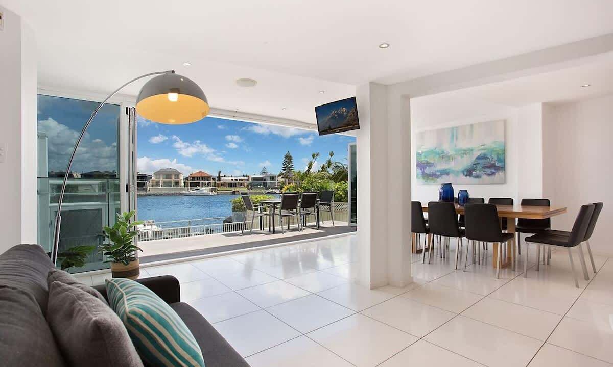 Photo of Livingroom in Surfers Paradise