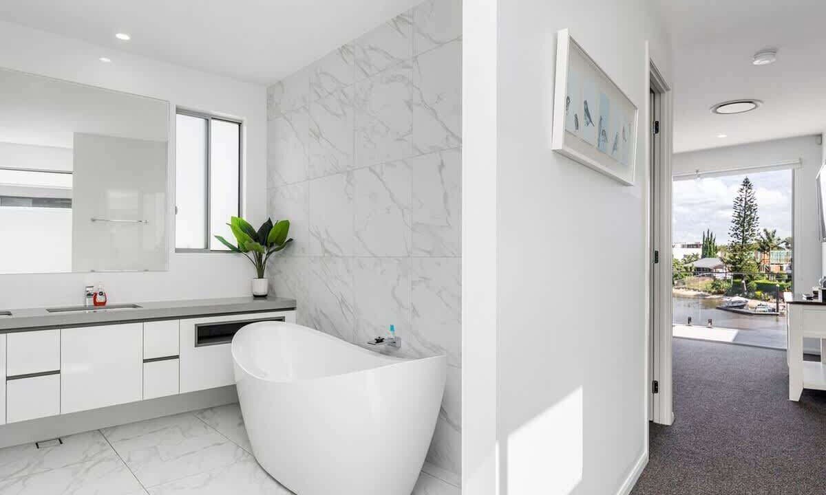 Photo of Bathroom in Broadbeach Waters