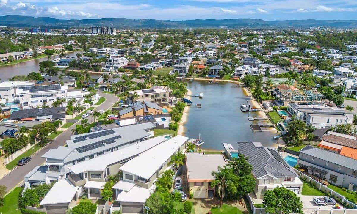 Photo of Outdoor in Broadbeach Waters