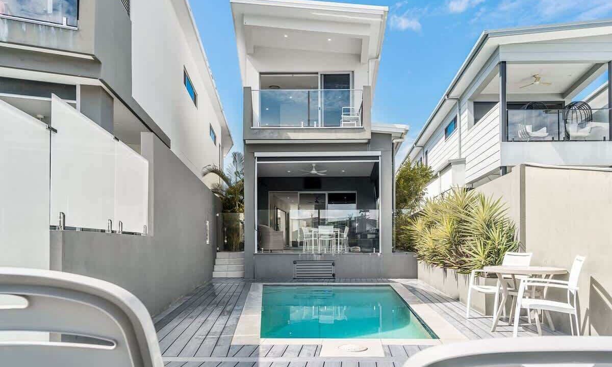 Photo of Outdoor in Broadbeach Waters