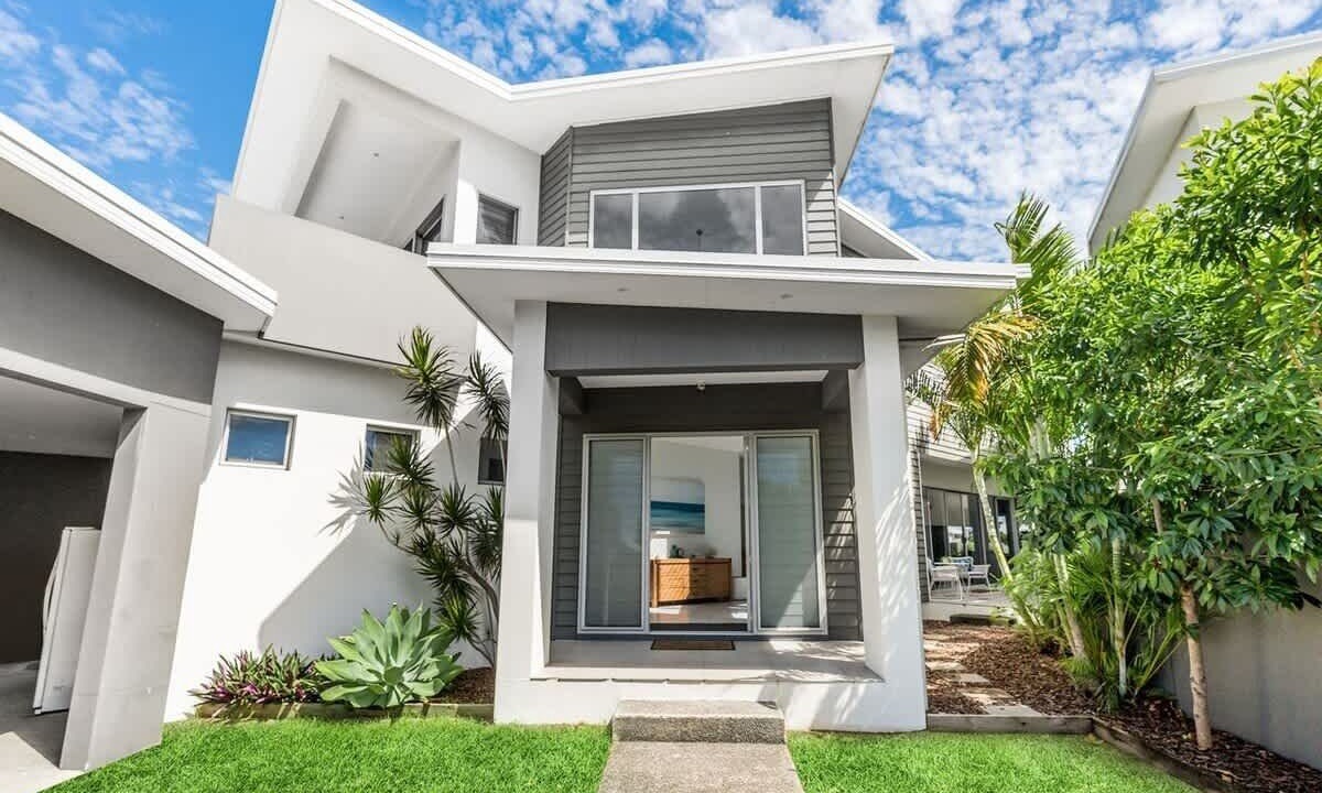 Photo of Outdoor in Broadbeach Waters