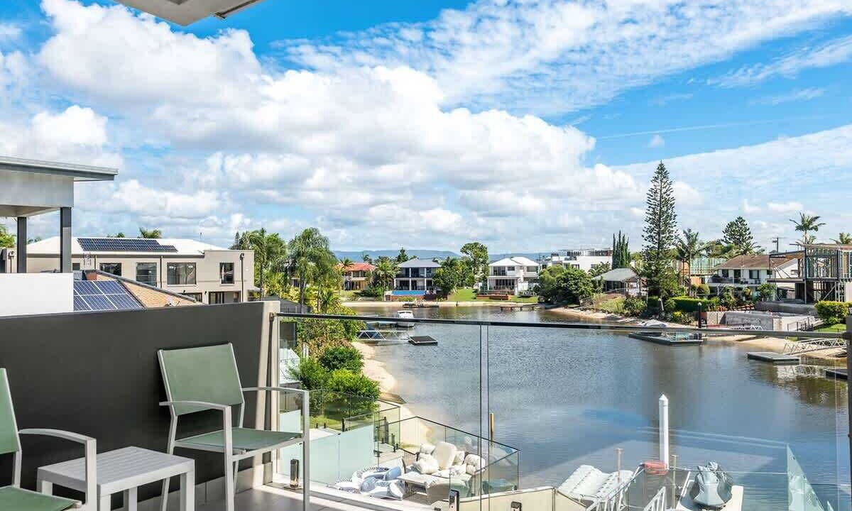 Photo of Outdoor in Broadbeach Waters