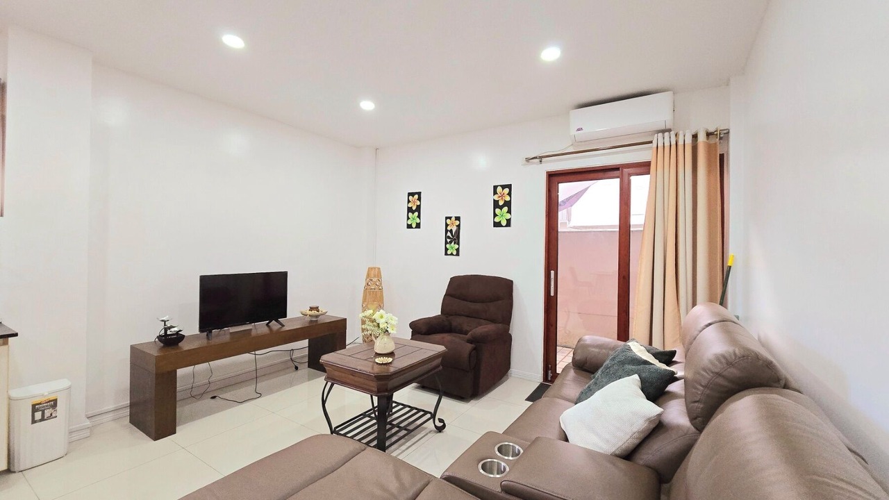 Photo of Livingroom in Suva