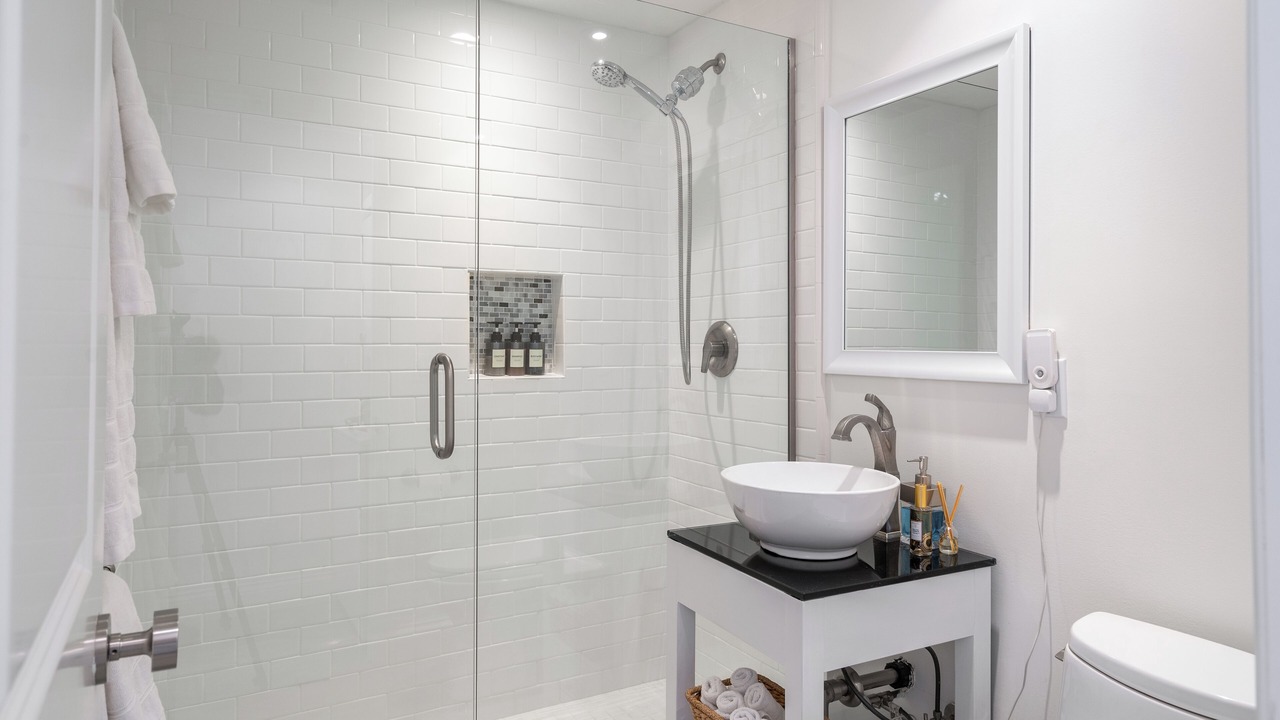 Photo of Bathroom in Eastern Malibu