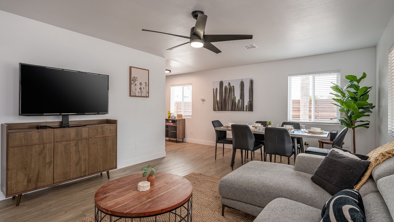 Photo of Livingroom in Golden Hill
