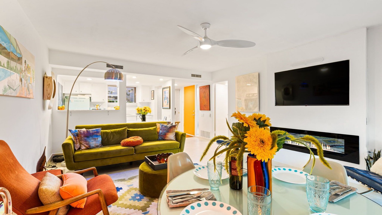 Photo of Livingroom in Araby Commons