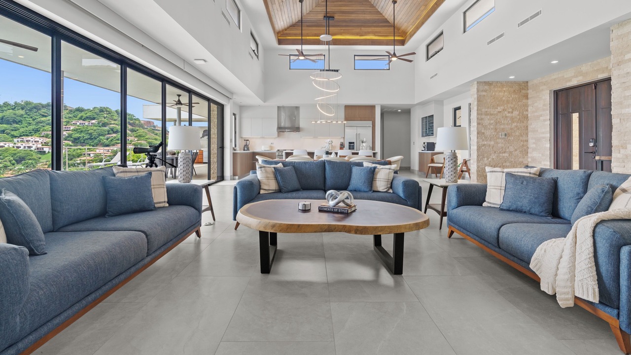 Photo of Livingroom in Panama Beach