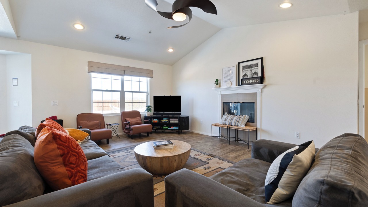 Photo of Livingroom in Joshua Tree