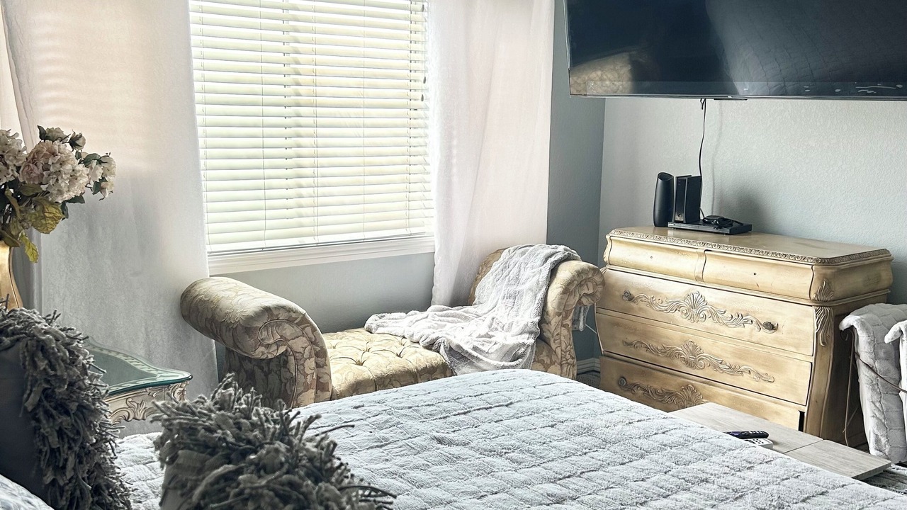 Photo of Bedroom in Pumpkin Center