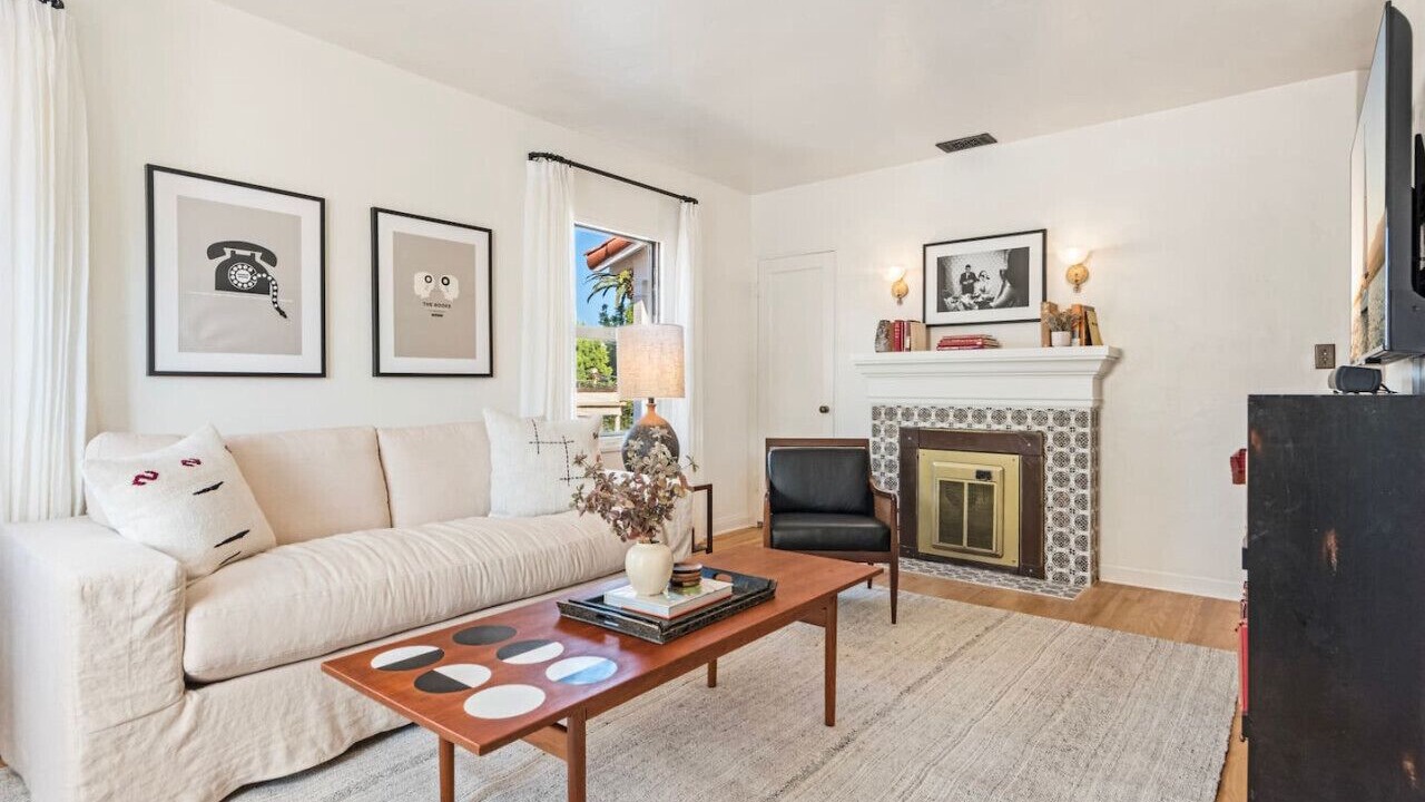 Photo of Livingroom in West Beach