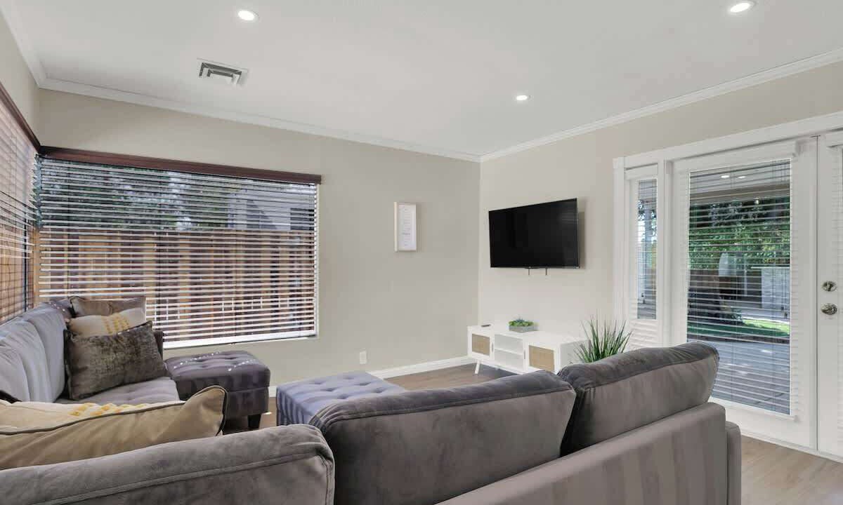 Photo of Bedroom in Enterprise