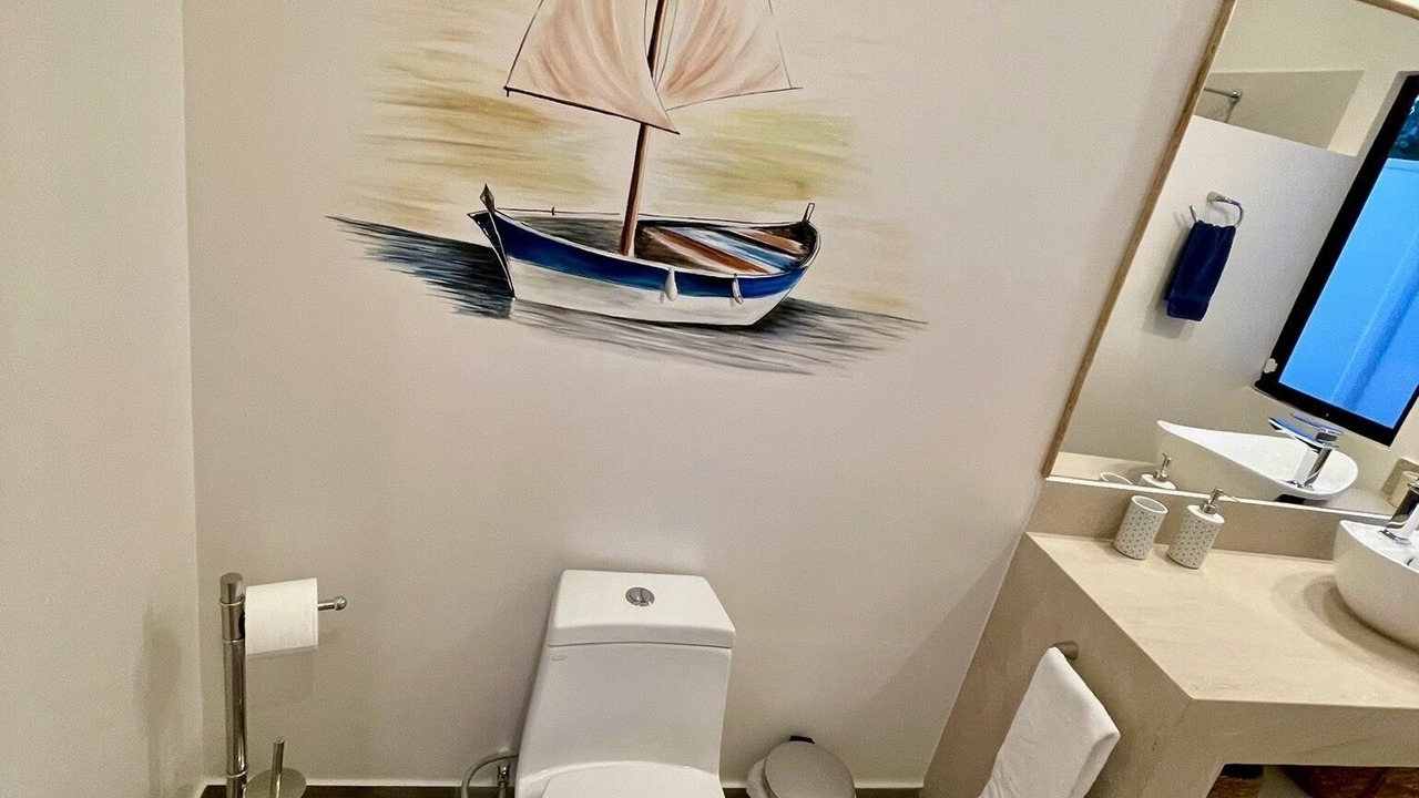 Photo of Bathroom in Potrero