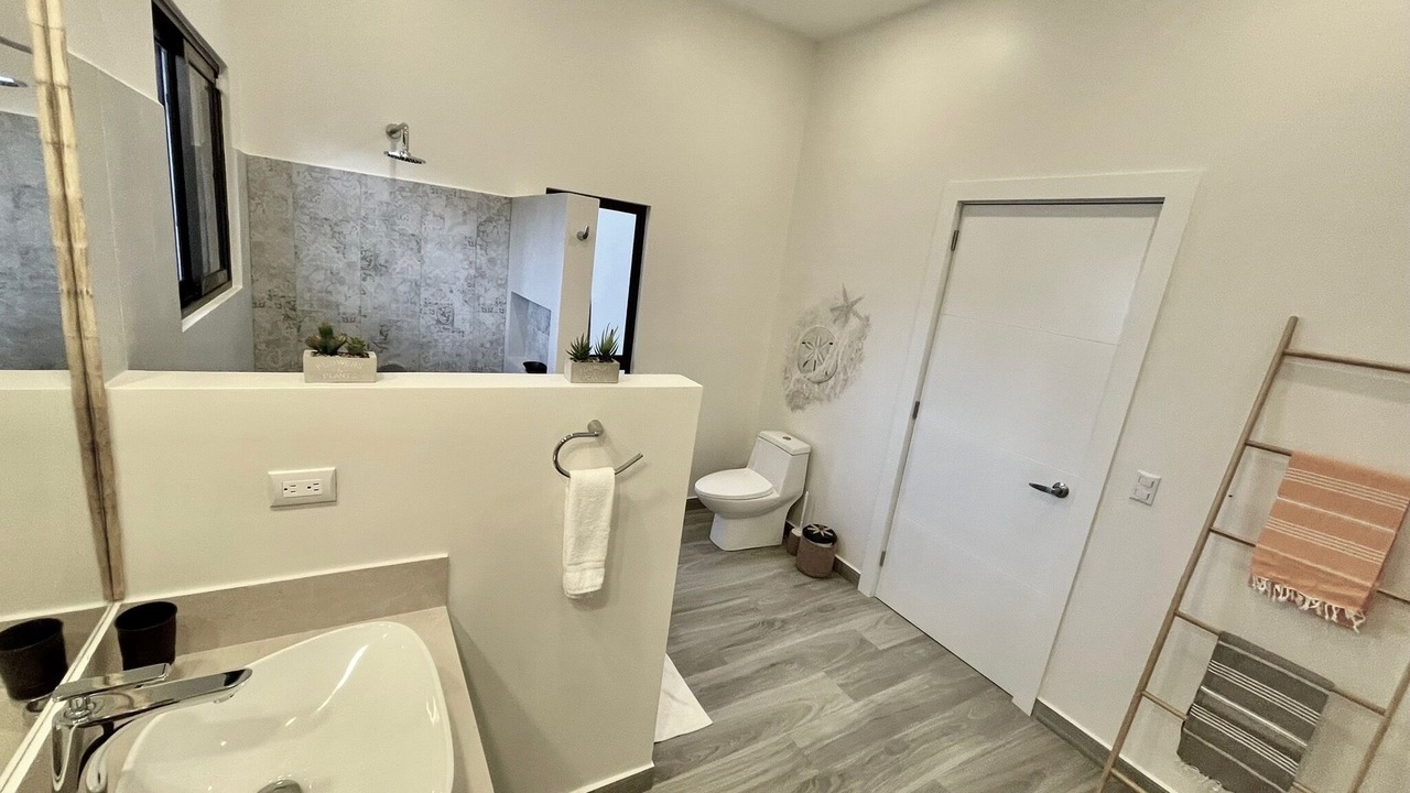 Photo of Bathroom in Potrero
