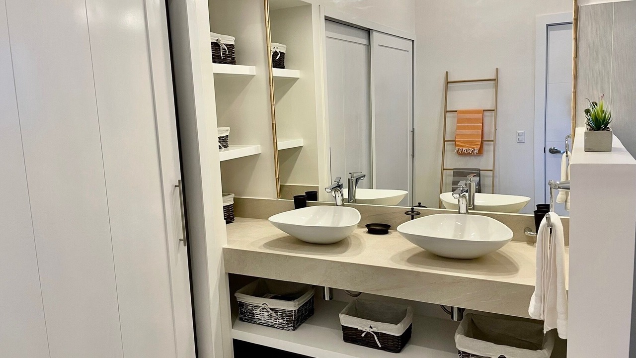 Photo of Bathroom in Potrero
