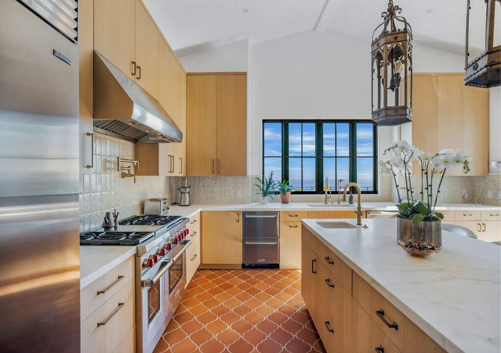 Photo of Kitchen in Western Malibu