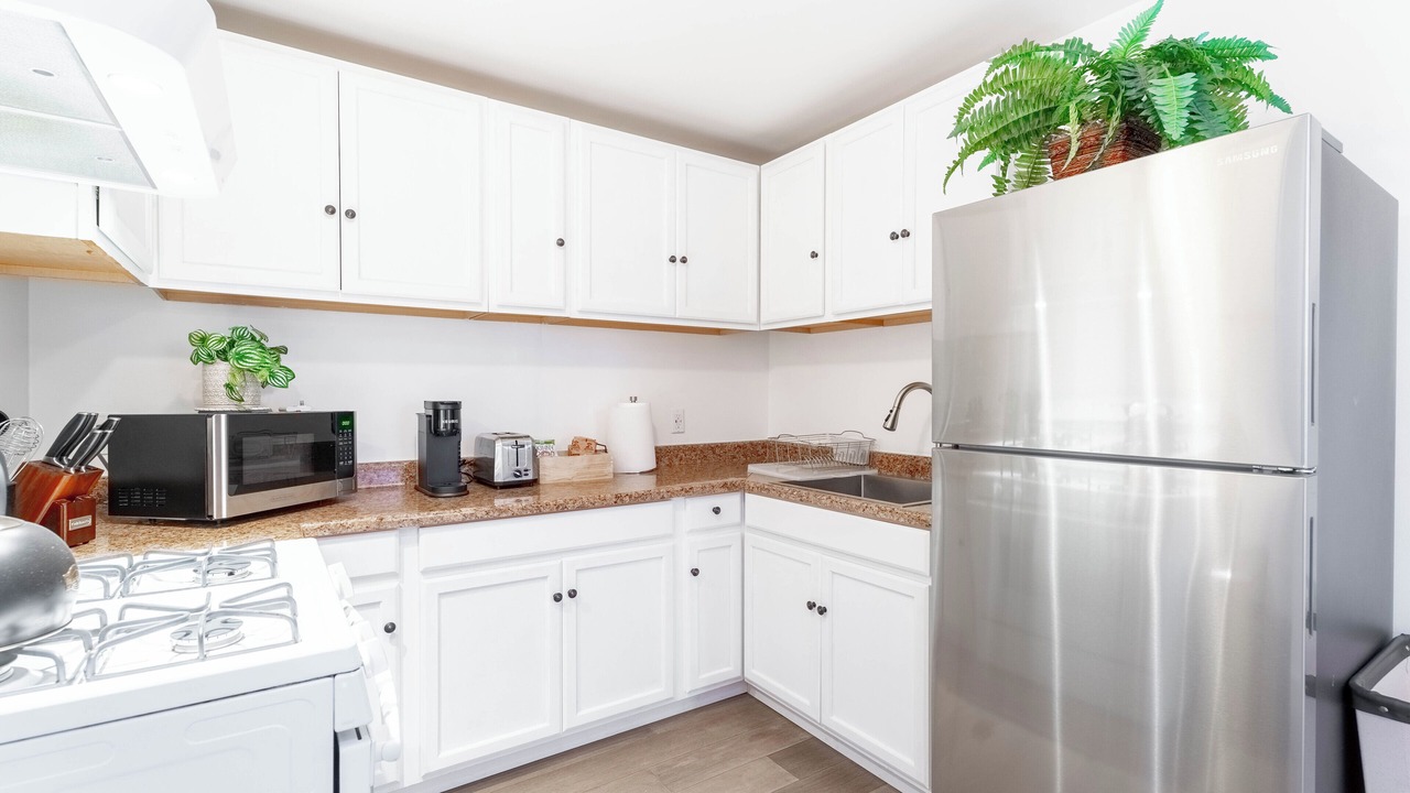 Photo of Kitchen in Meiners Oaks