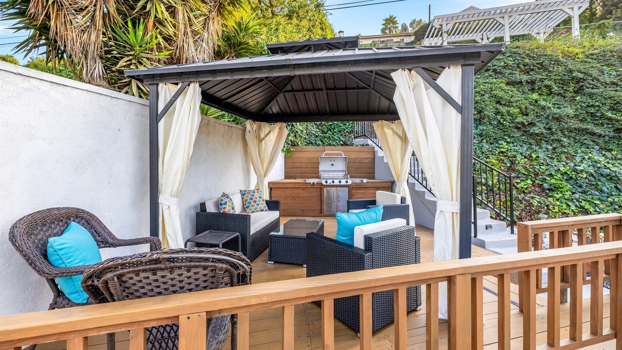 Photo of Patio Balcony in Ladera Heights