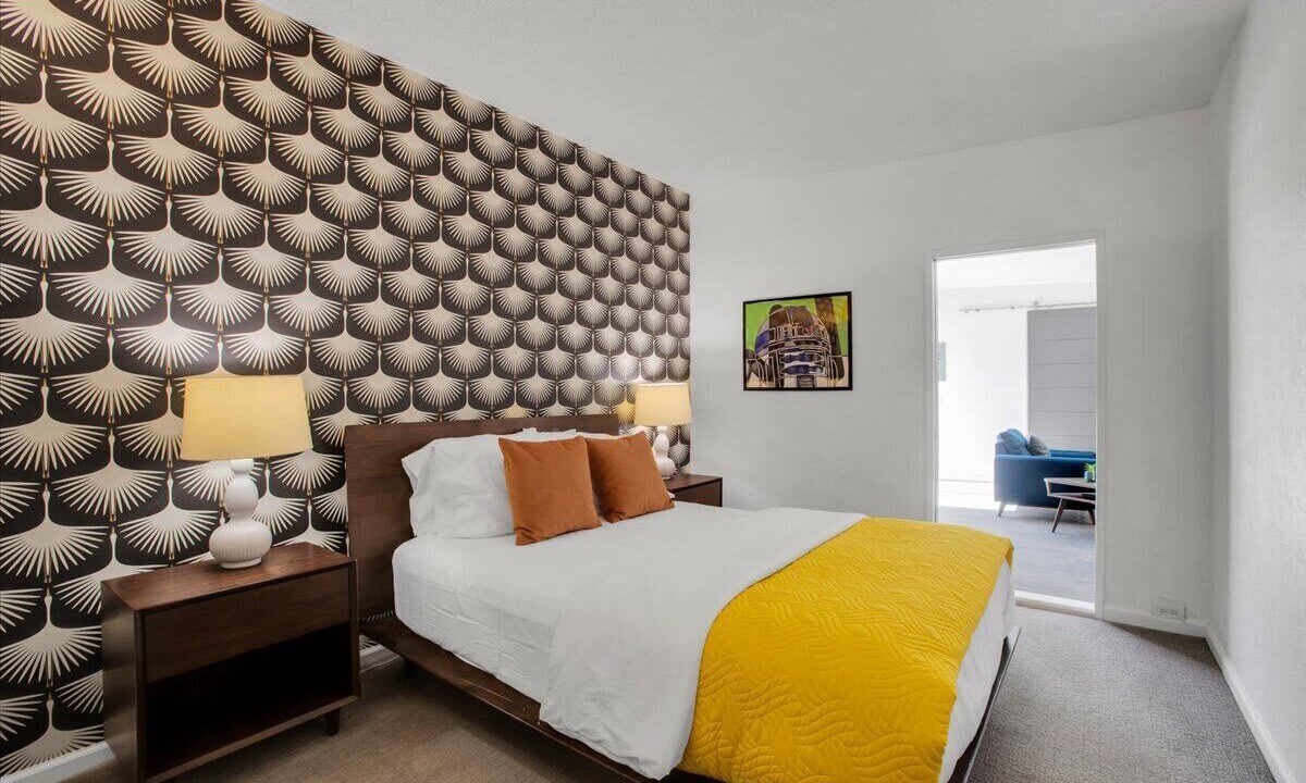 Photo of Bedroom in Racquet Club South